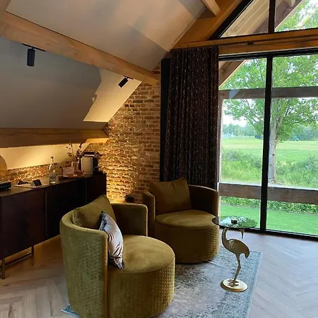 Glundr! 호텔 Behelp