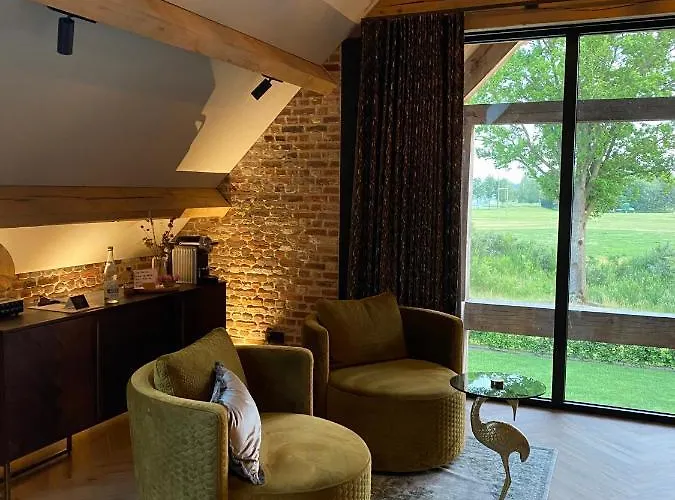 Glundr! Hotell Behelp